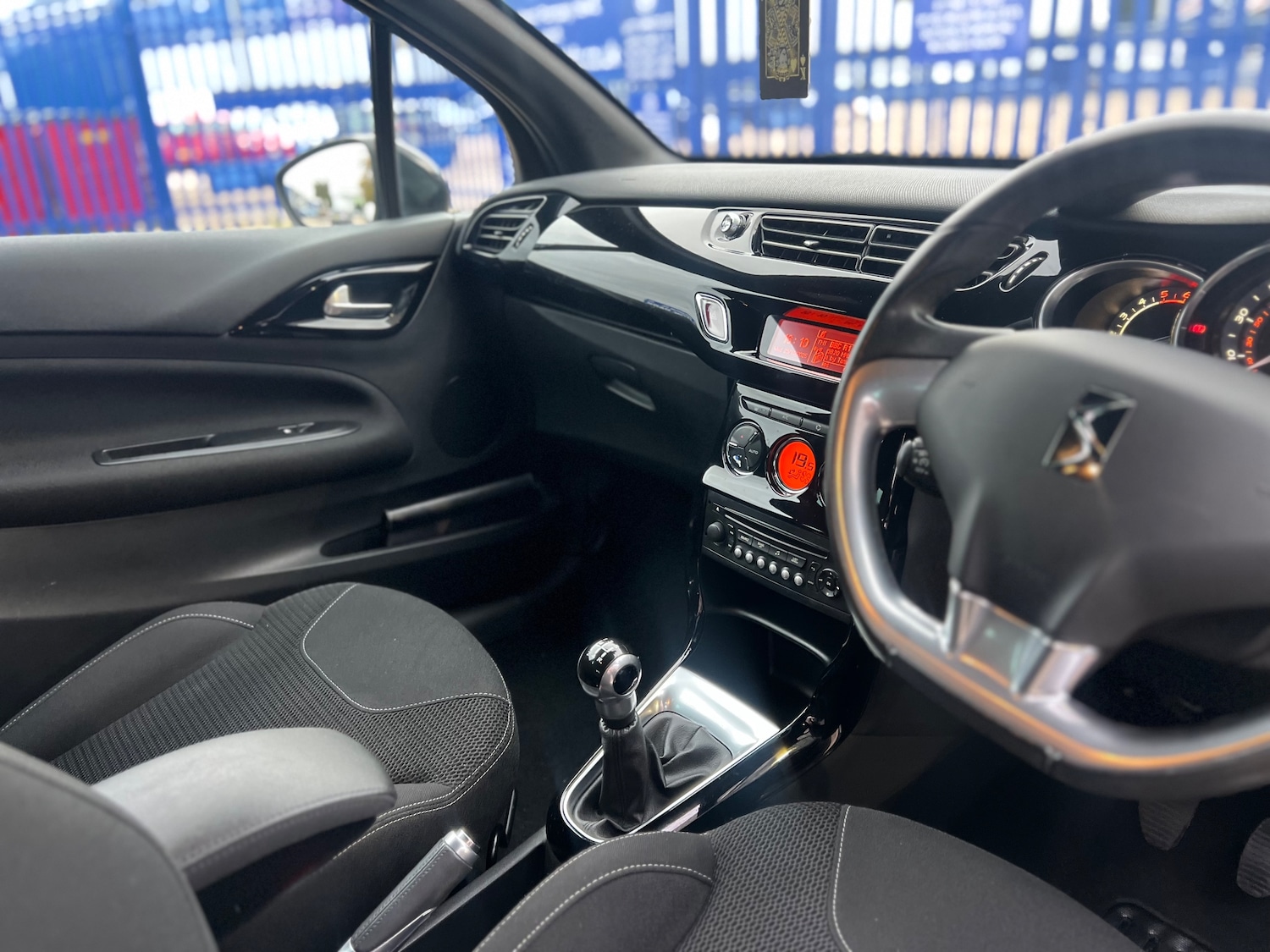 Used Citroen DS3 2015 for sale - 76416521: Photo 5