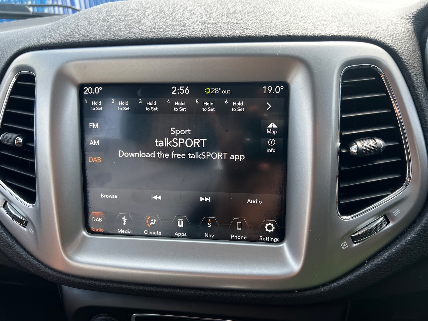 Used Jeep Compass 2018 for sale - 76402569: Photo 18