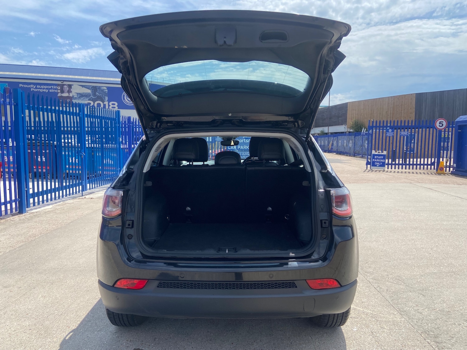 Used Jeep Compass 2018 for sale - 76402569: Photo 8