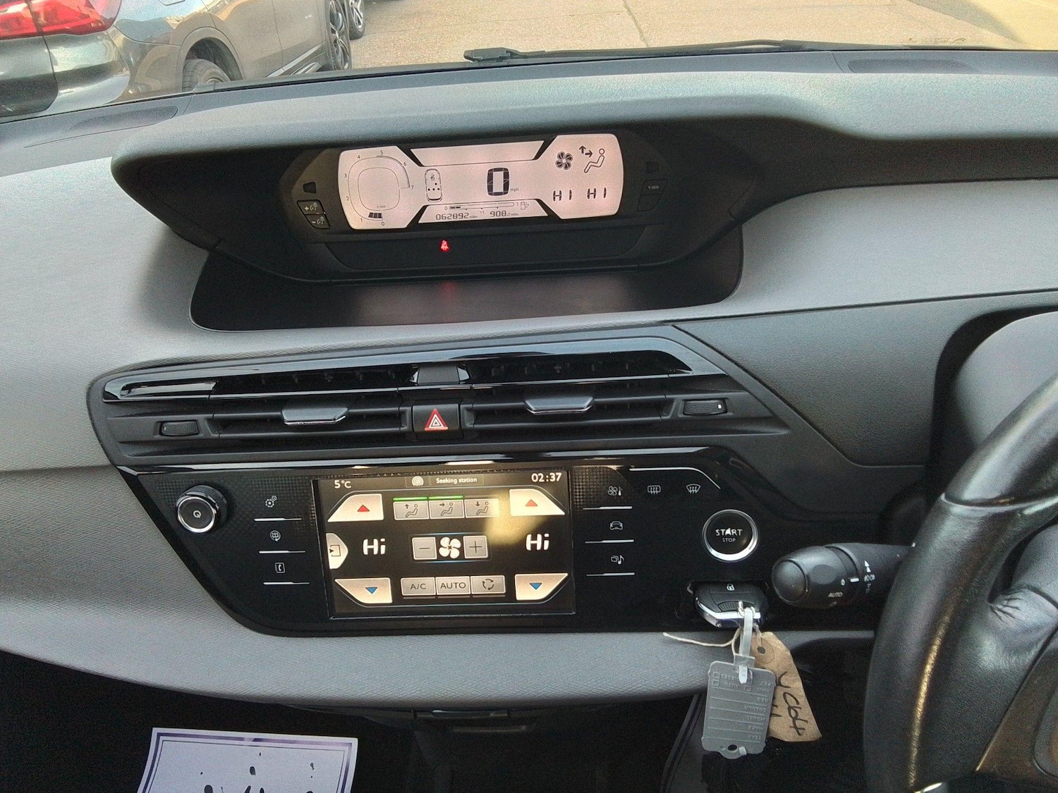 Used Citroen C4 Picasso 2014 for sale - 76402585: Photo 9