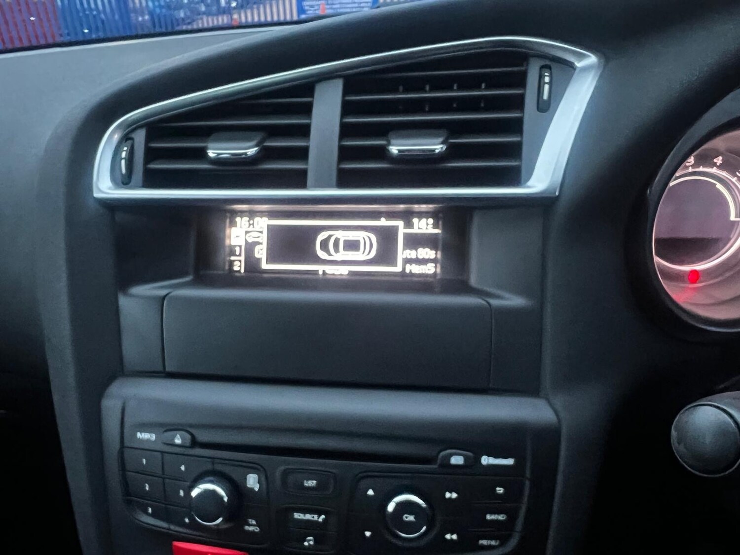 Used Citroen C4 2014 for sale - 76402639: Photo 15