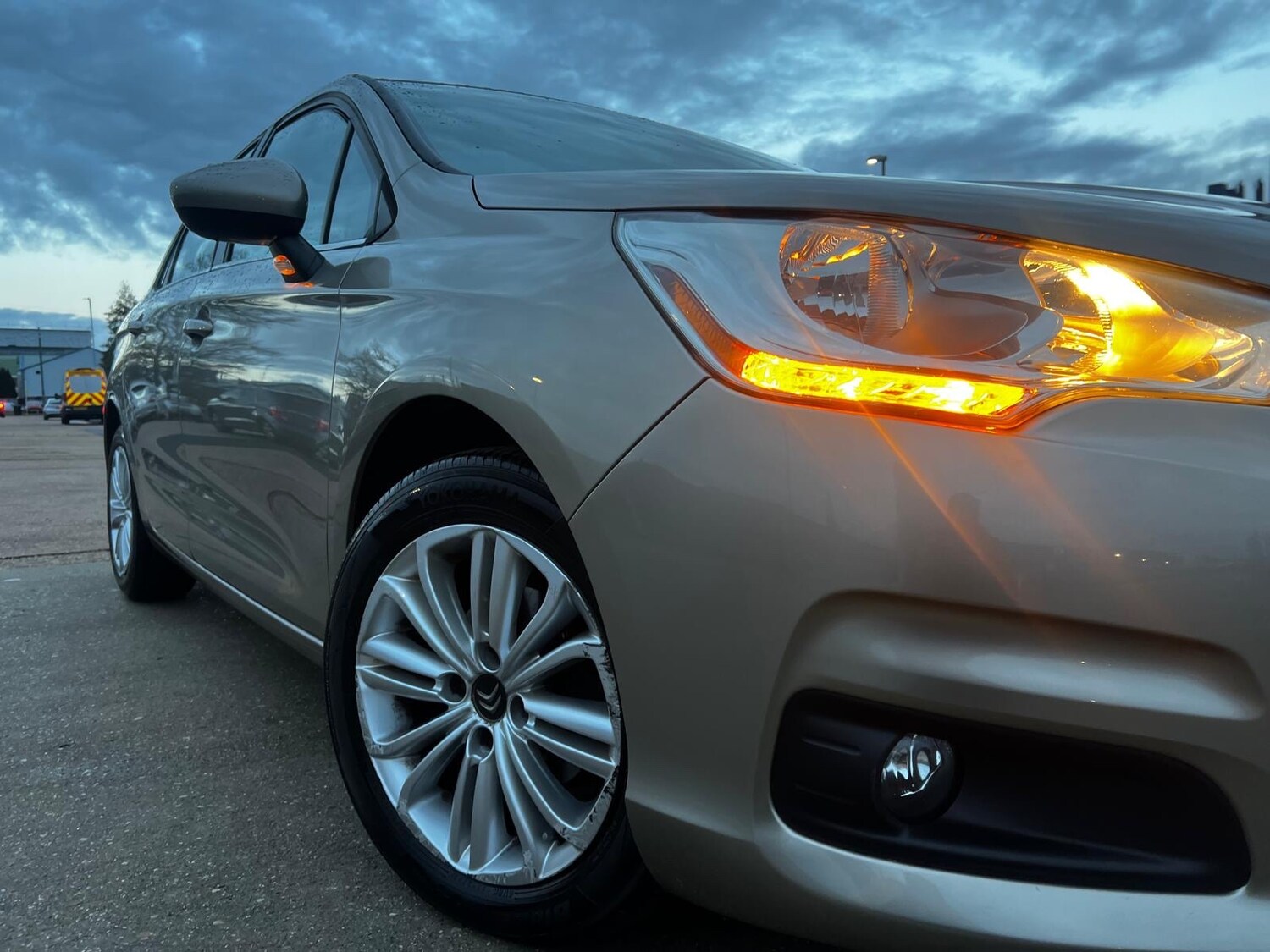 Used Citroen C4 2014 for sale - 76402639: Photo 7