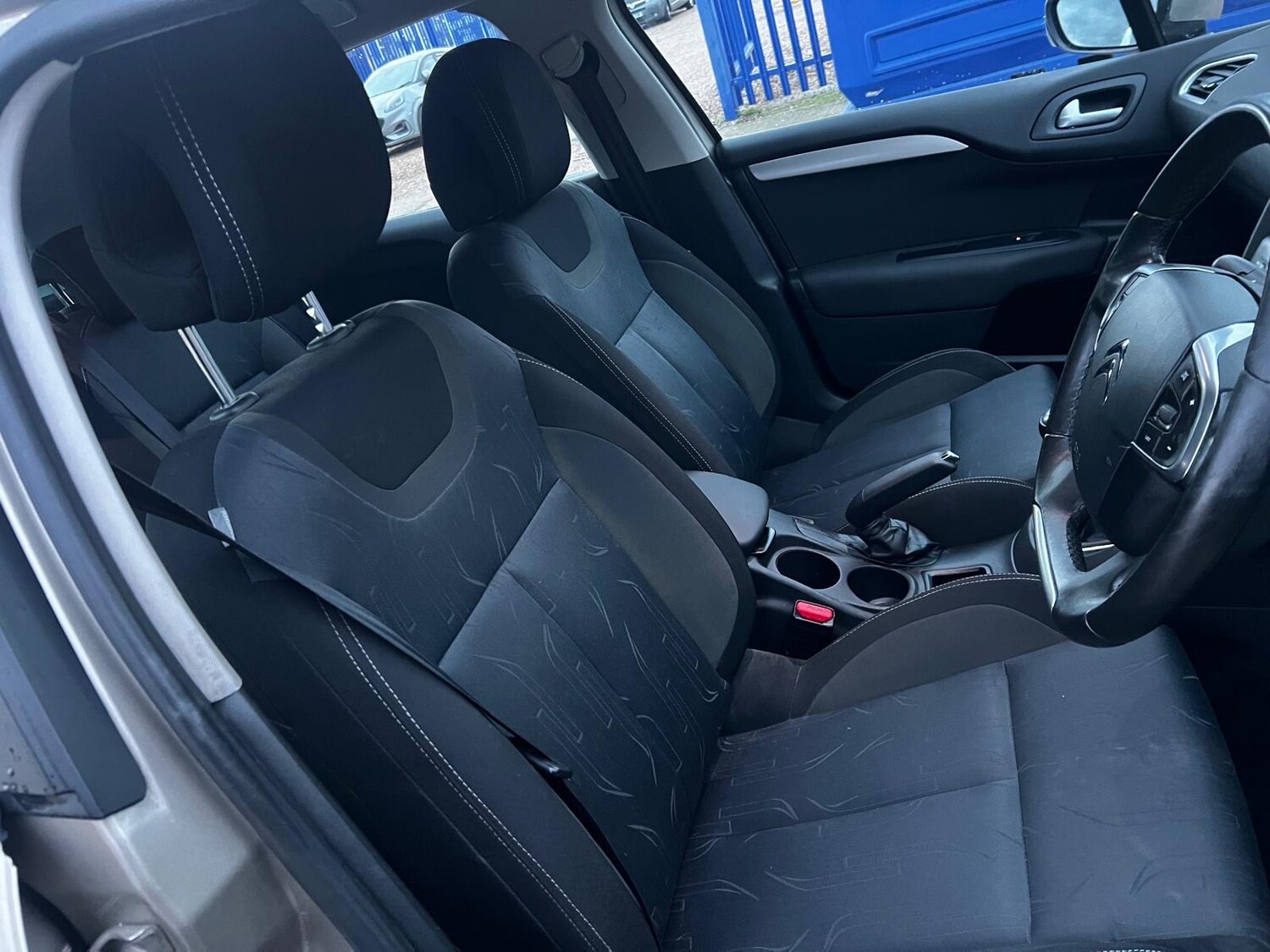 Used Citroen C4 2014 for sale - 76402639: Photo 9