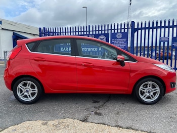 Used Ford Fiesta 2013 for sale - 76402546: Photo