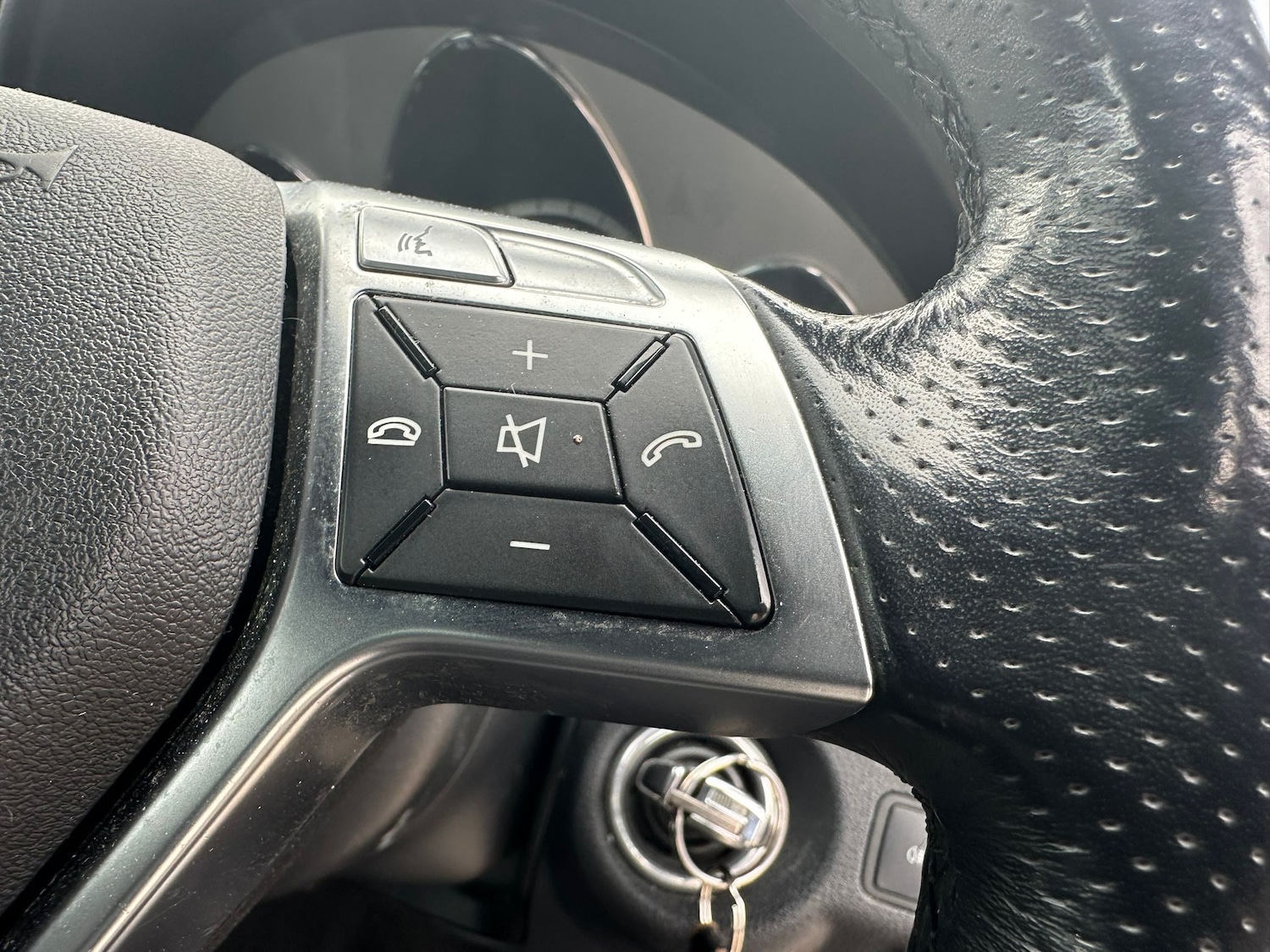 Used Mercedes-Benz E Class 2011 for sale - 76402631: Photo 22