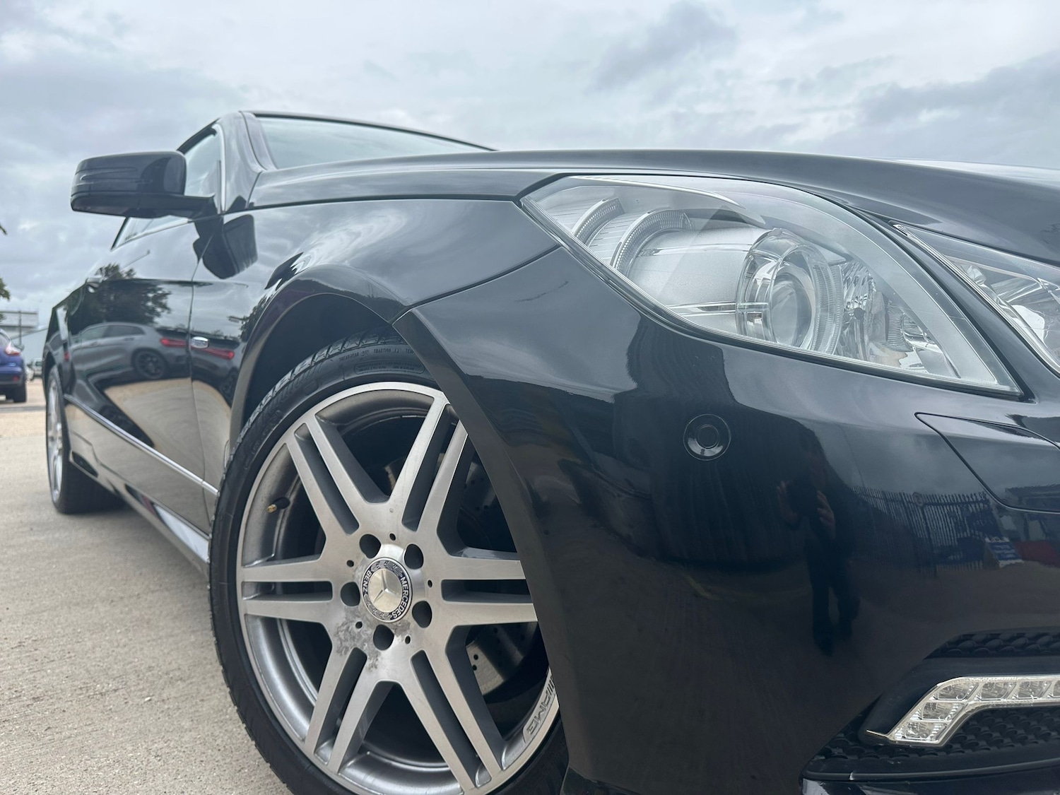 Used Mercedes-Benz E Class 2011 for sale - 76402631: Photo 23