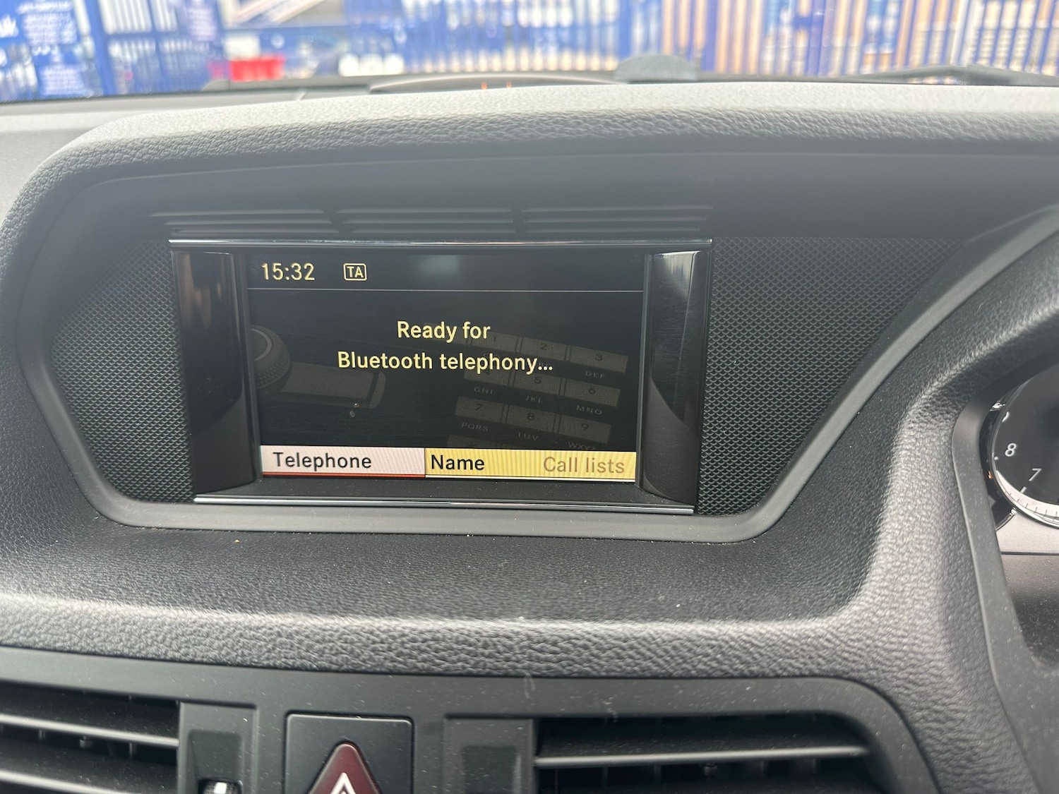 Used Mercedes-Benz E Class 2011 for sale - 76402631: Photo 31