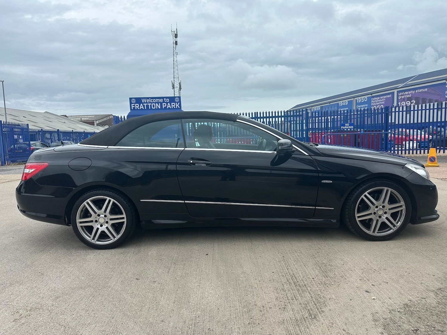 Used Mercedes-Benz E Class 2011 for sale - 76402631: Photo 4