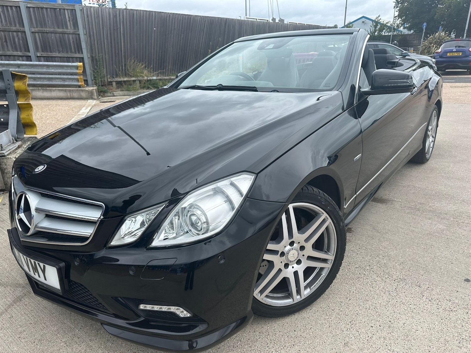 Used Mercedes-Benz E Class 2011 for sale - 76402631: Photo 8