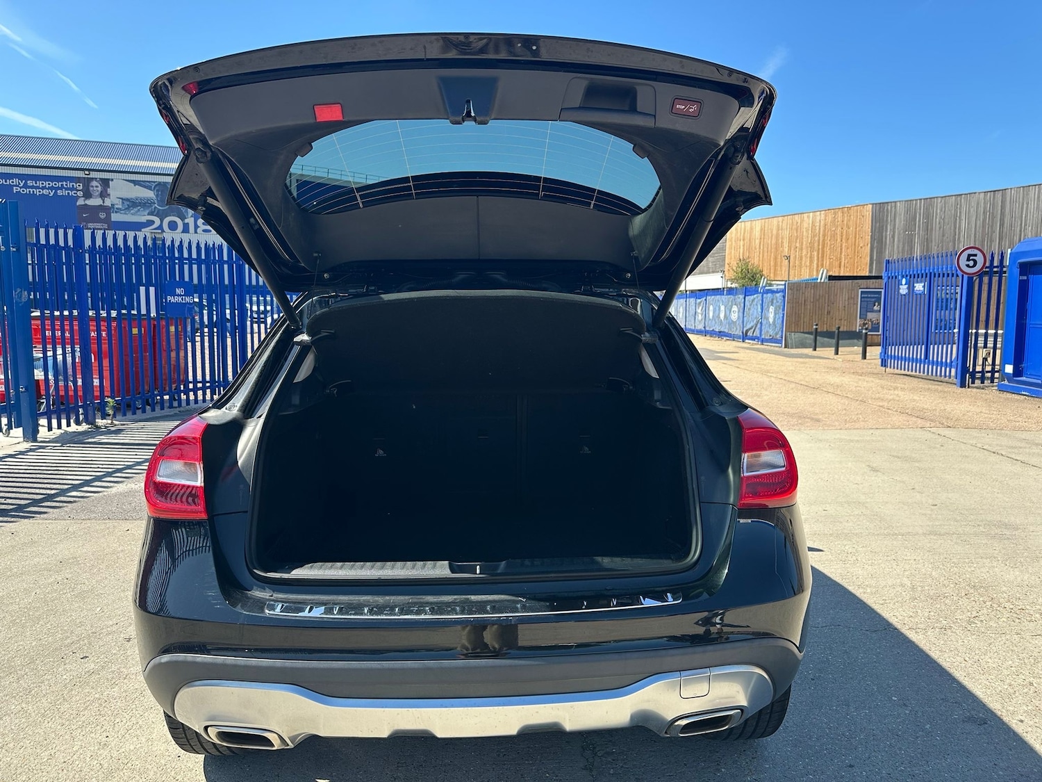 Used Mercedes-Benz GLA 2018 for sale - 76402572: Photo 9