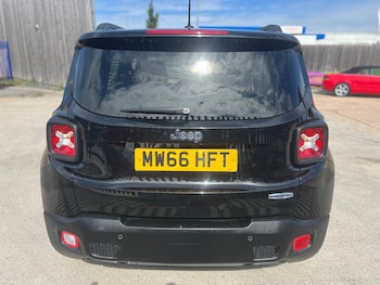 Used Jeep Renegade 2016 for sale - 76402584: Photo