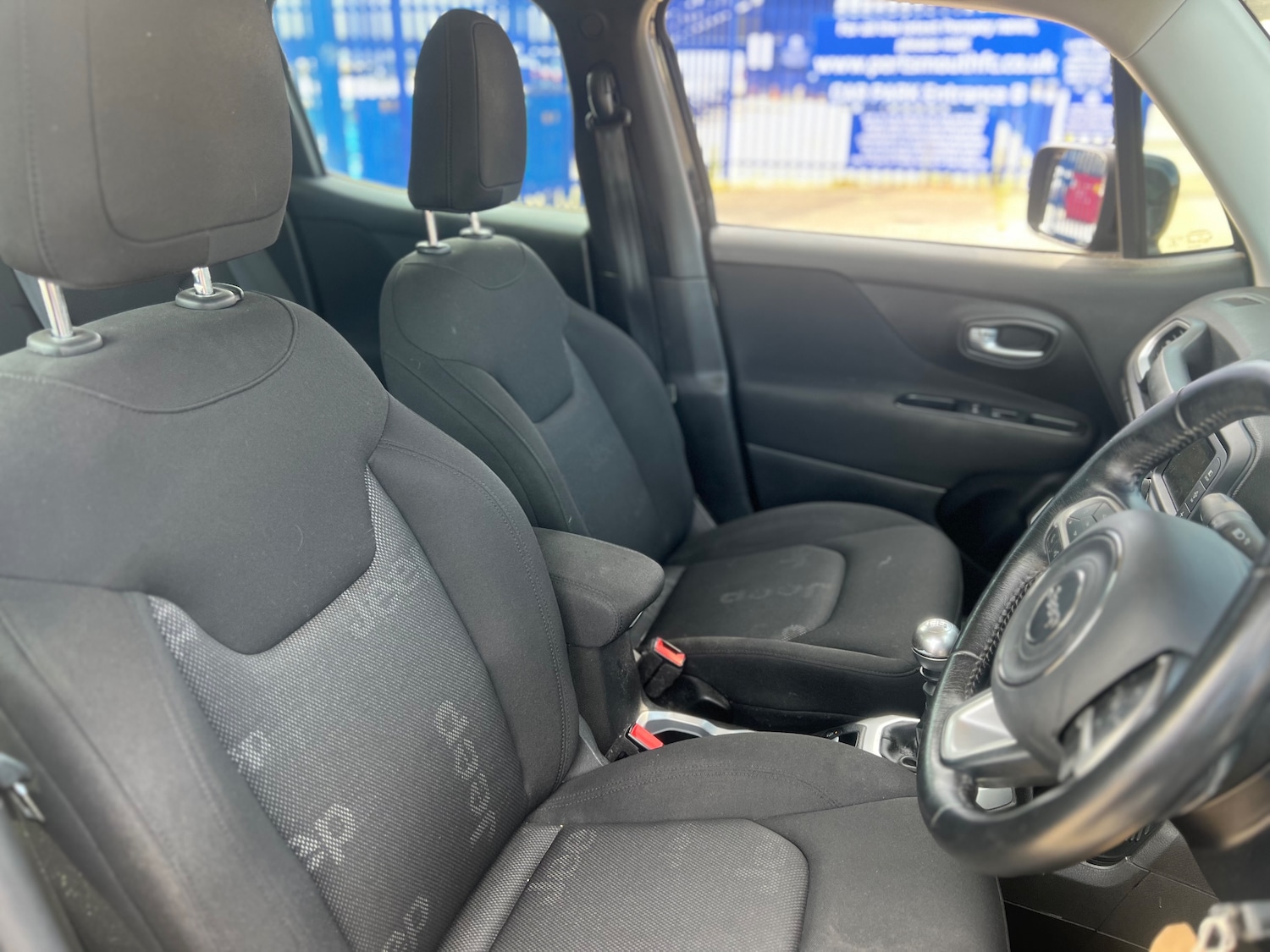 Used Jeep Renegade 2016 for sale - 76402584: Photo 5