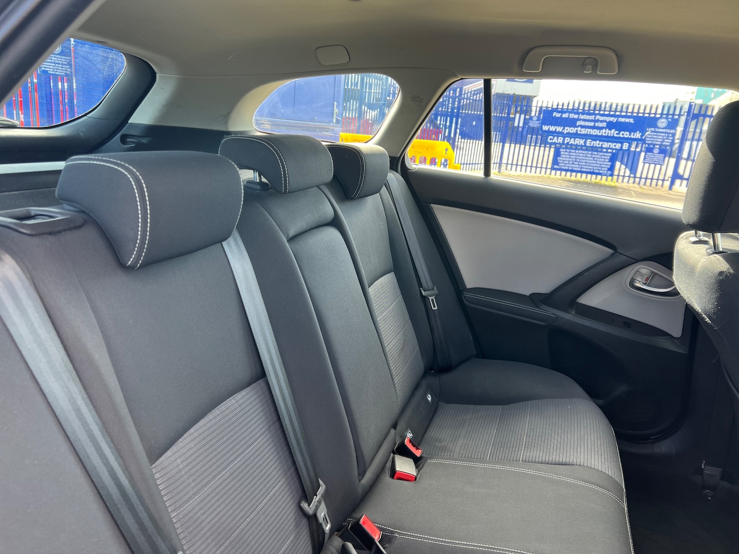 Used Toyota Avensis 2017 for sale - 76402620: Photo 12