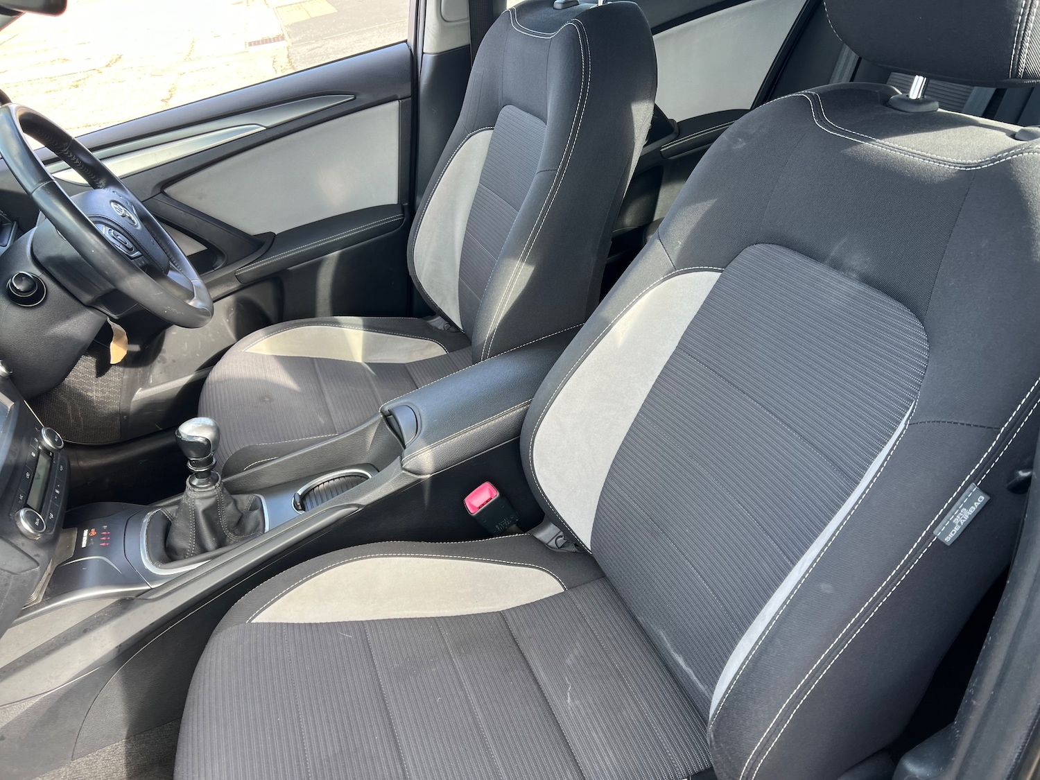 Used Toyota Avensis 2017 for sale - 76402620: Photo 16