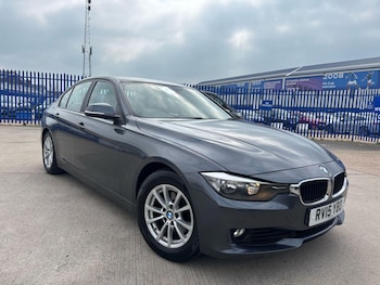 Used BMW 3 Series 2015 for sale - 76402587: Photo