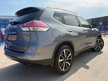 Used Nissan X-Trail 2016 for sale - 76402558: Photo