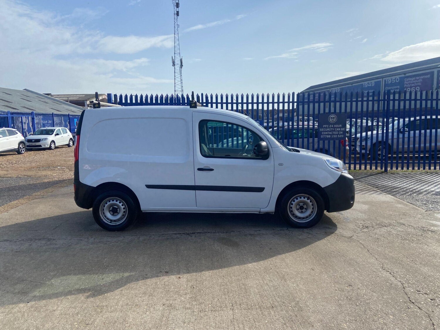 Used Renault Kangoo 2020 for sale - 76402544: Photo 3