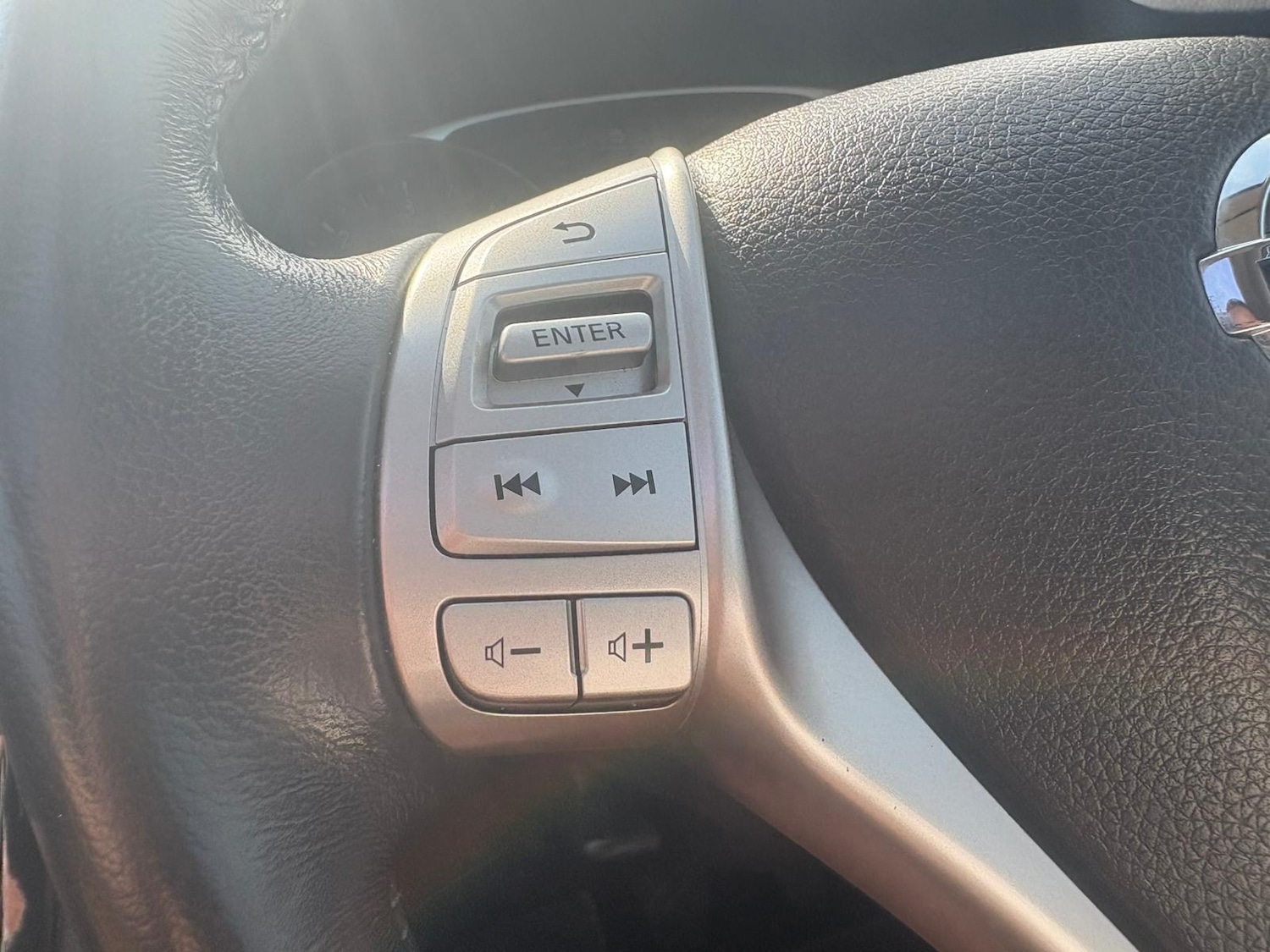 Used Nissan Juke 2014 for sale - 76402560: Photo 37