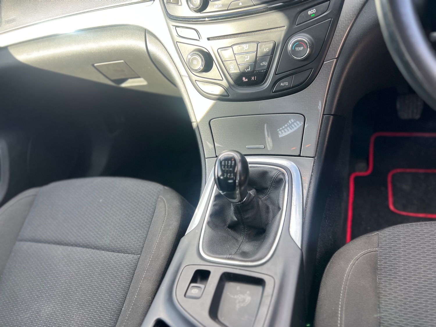 Used Vauxhall Insignia 2015 for sale - 76402638: Photo 11