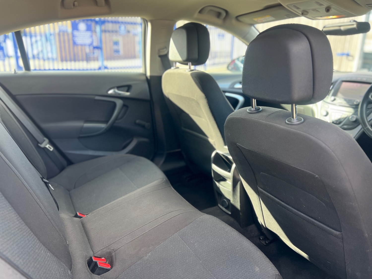 Used Vauxhall Insignia 2015 for sale - 76402638: Photo 13