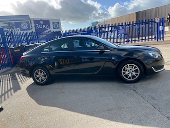 Used Vauxhall Insignia 2015 for sale - 76402638: Photo