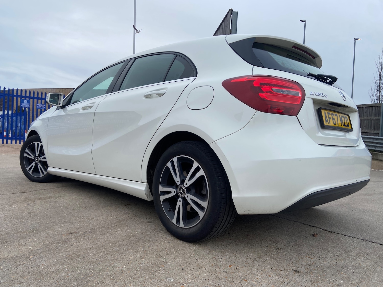 Used Mercedes-Benz A-Class 2017 for sale - 76792442: Photo 2