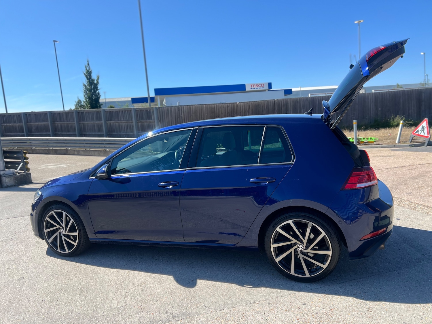 Used Volkswagen Golf 2018 for sale - 76535001: Photo 11