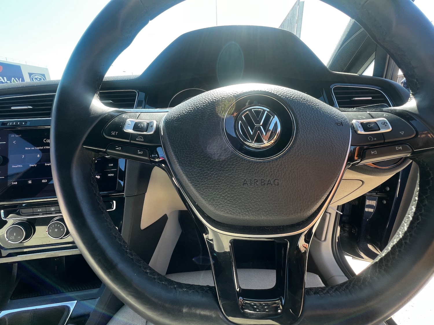 Used Volkswagen Golf 2018 for sale - 76535001: Photo 21