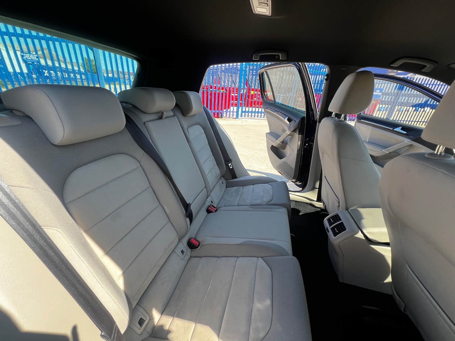 Used Volkswagen Golf 2018 for sale - 76535001: Photo 23