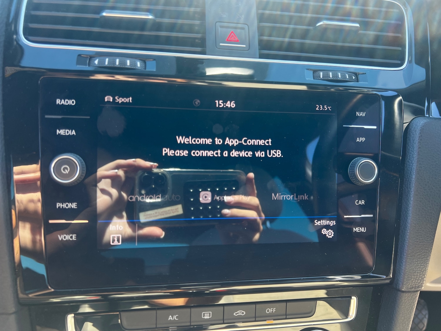 Used Volkswagen Golf 2018 for sale - 76535001: Photo 9