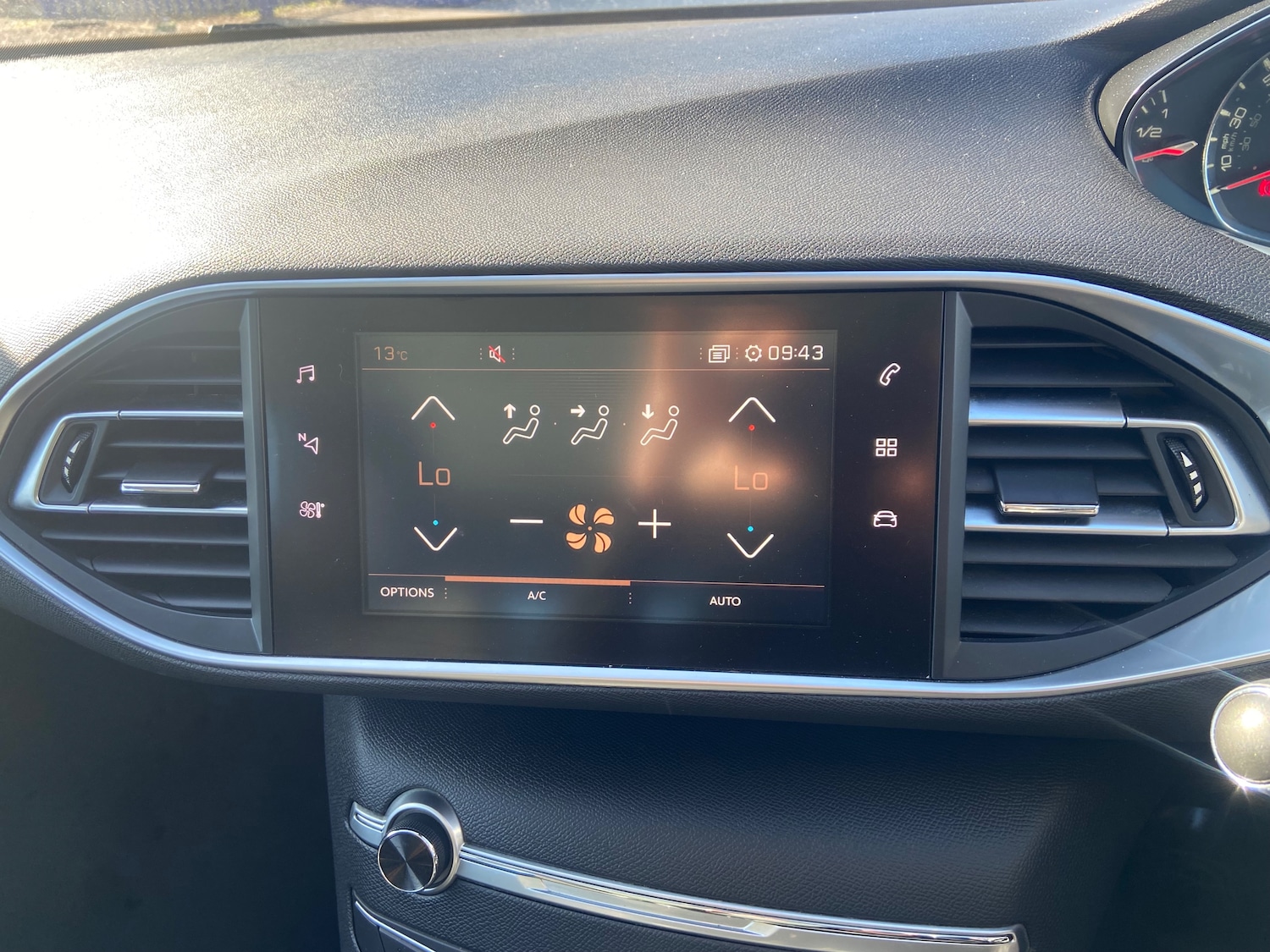 Used Peugeot 308 2018 for sale - 76402564: Photo 12