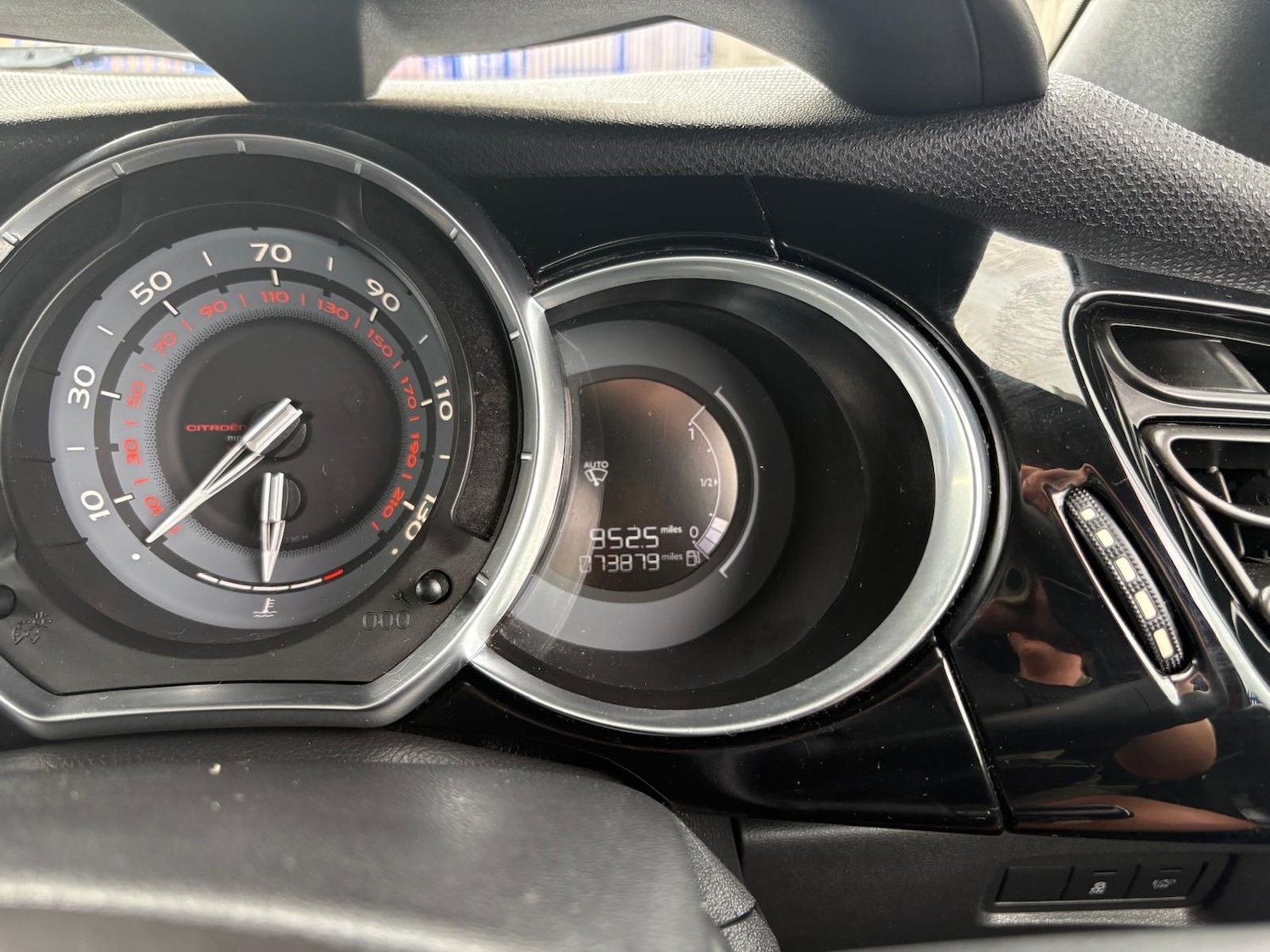 Used Citroen DS3 2015 for sale - 76402555: Photo 10