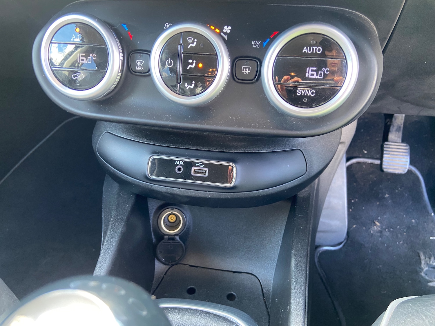 Used Citroen DS3 2015 for sale - 76402555: Photo 14