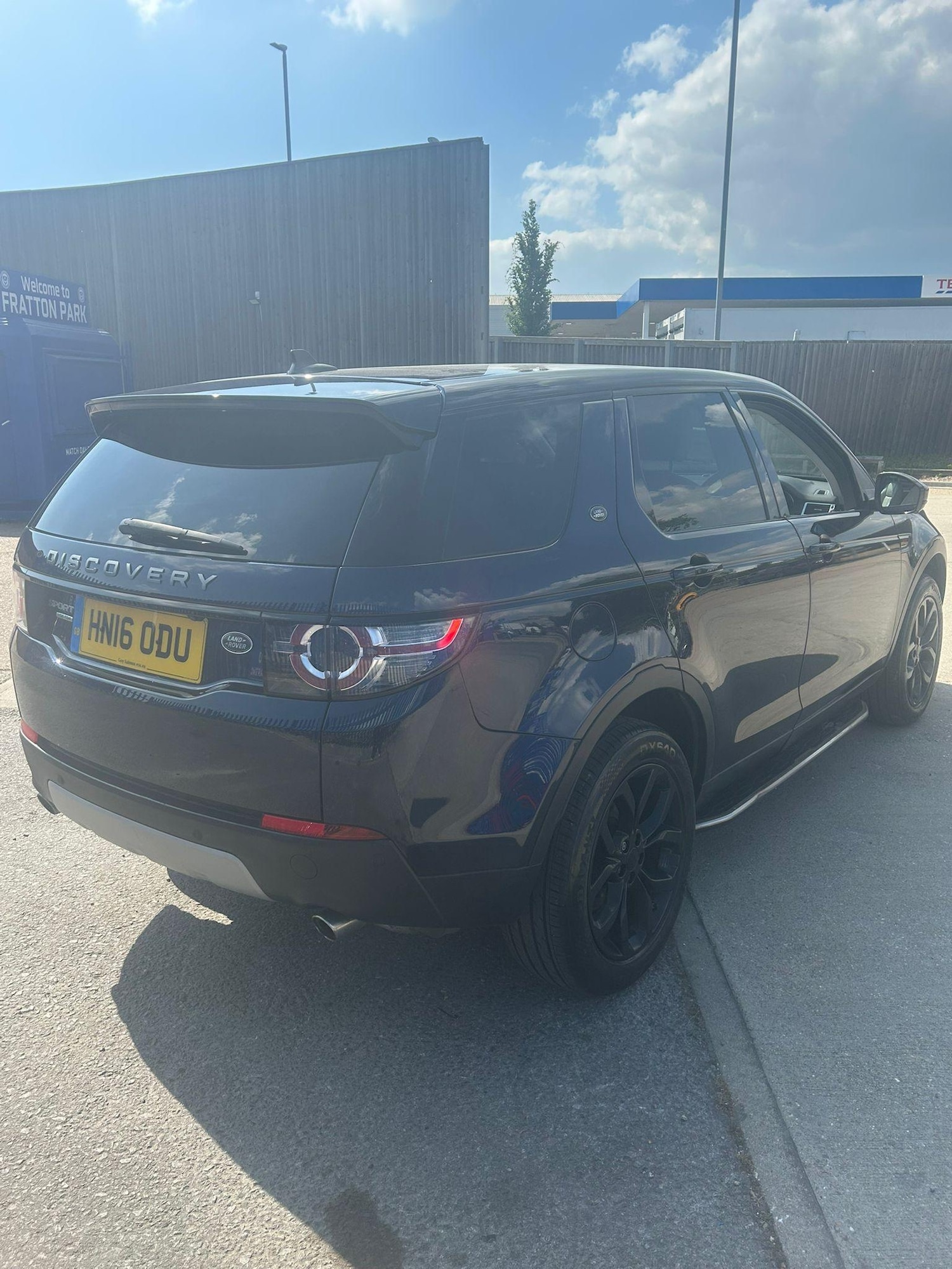 Used Land Rover Discovery Sport 2016 for sale - 76402559: Photo 4
