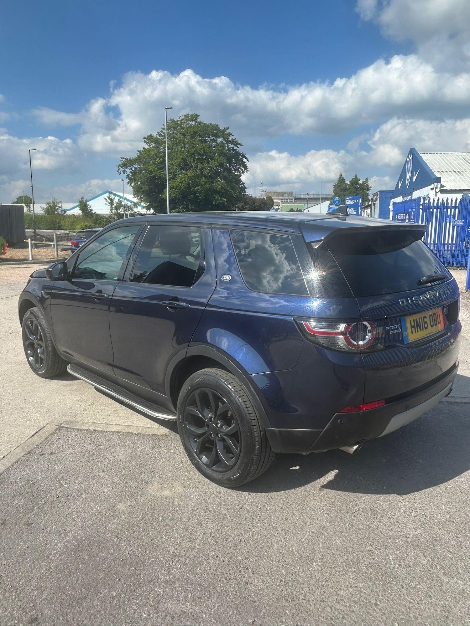 Used Land Rover Discovery Sport 2016 for sale - 76402559: Photo 5