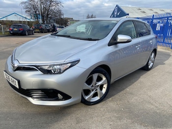 Used Toyota Auris 2016 for sale - 76402577: Photo
