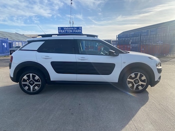 Used Citroen C4 Cactus 2015 for sale - 76545927: Photo