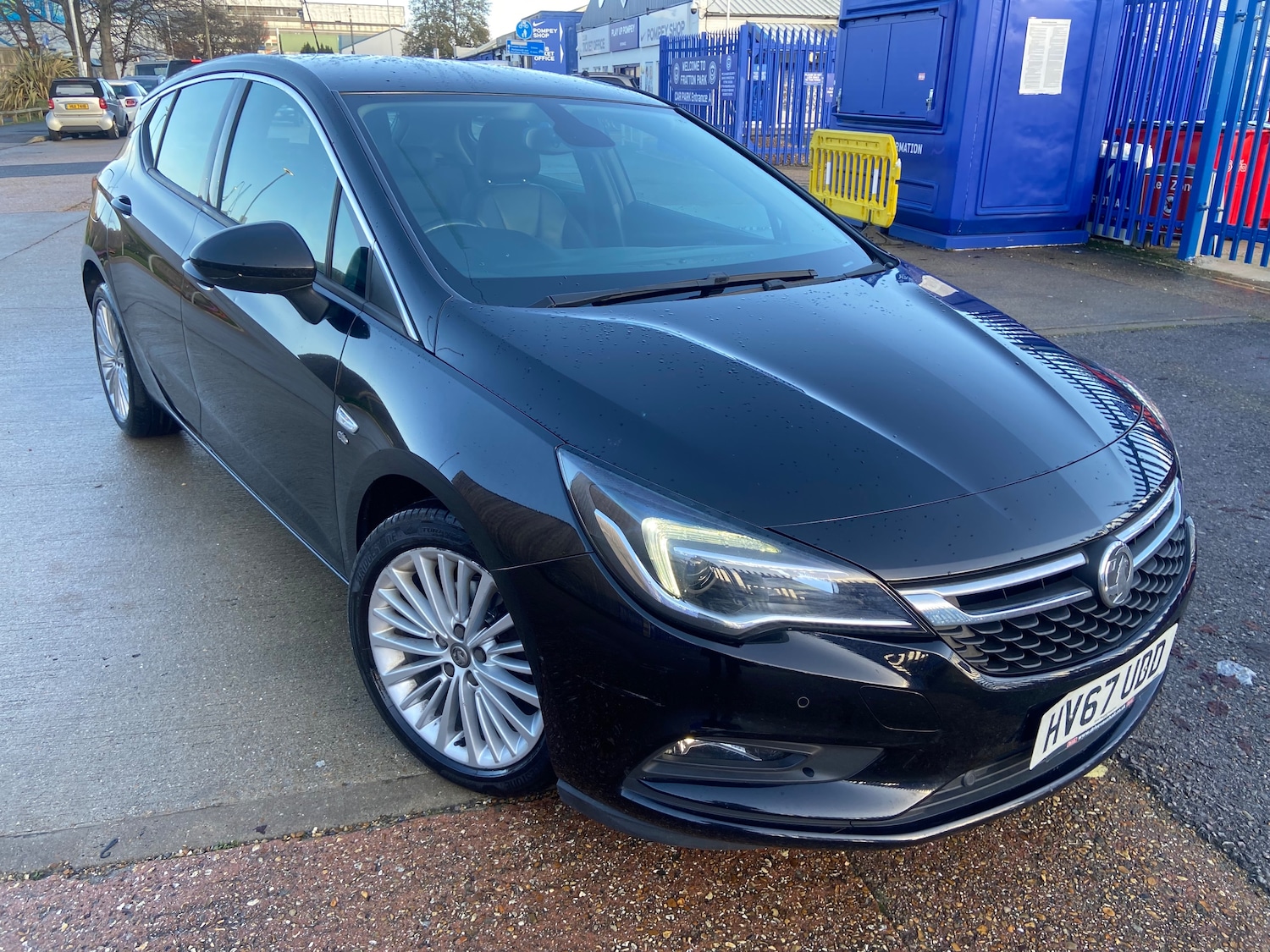 Used Vauxhall Astra 2017 for sale - 76863045: Photo 1