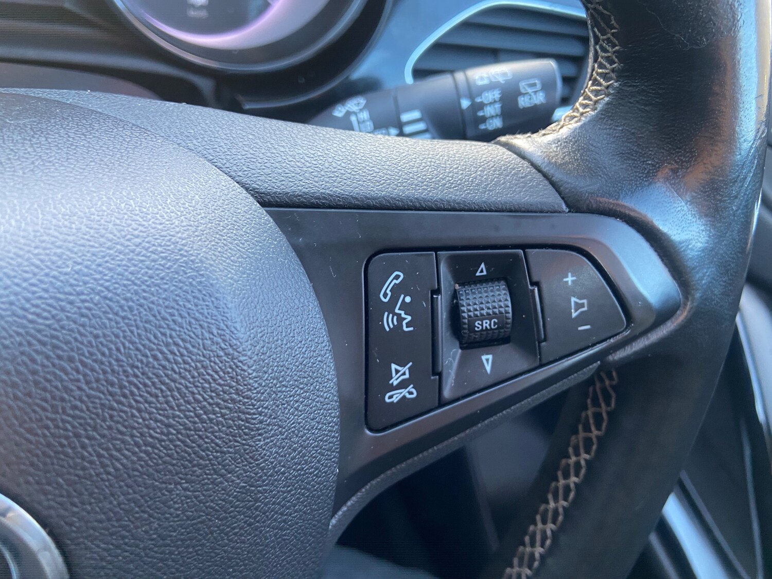 Used Vauxhall Astra 2017 for sale - 76863045: Photo 26