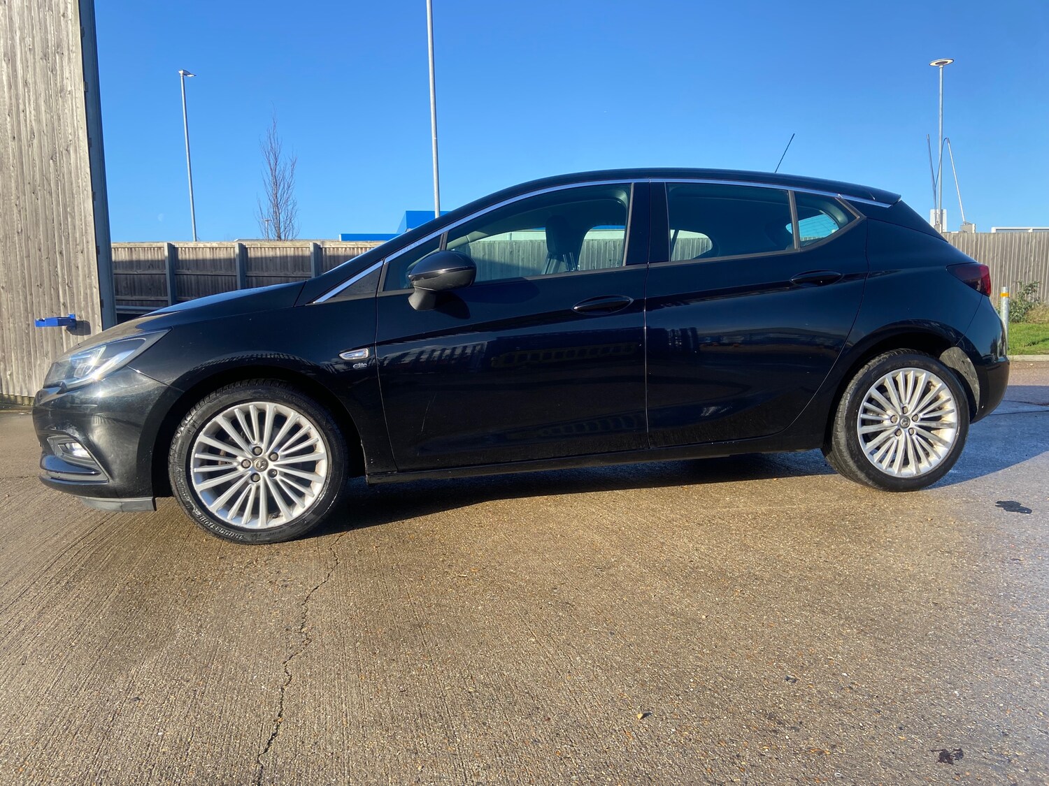 Used Vauxhall Astra 2017 for sale - 76863045: Photo 5