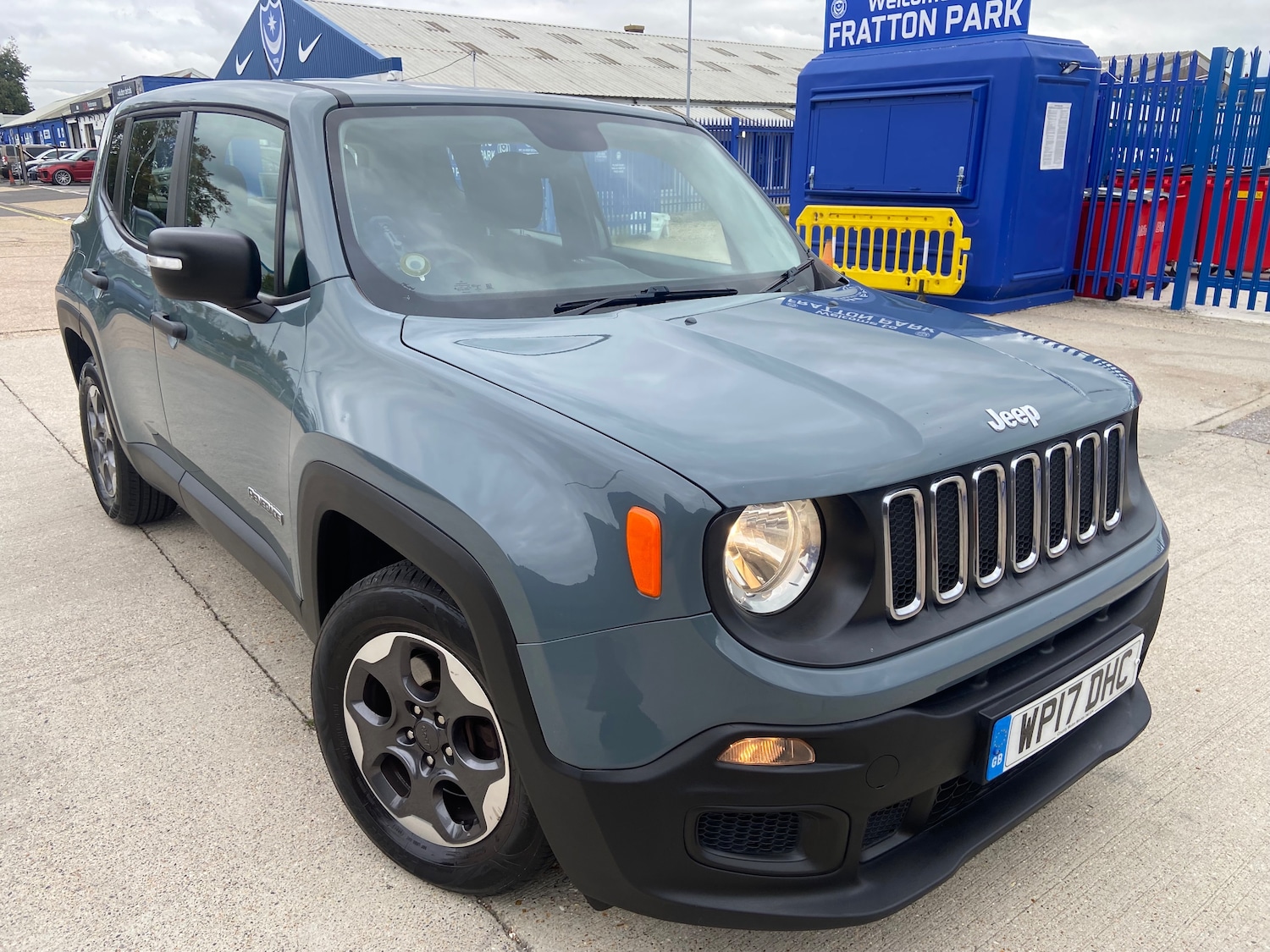 Used Jeep Renegade 2017 for sale - 76402615: Photo 1