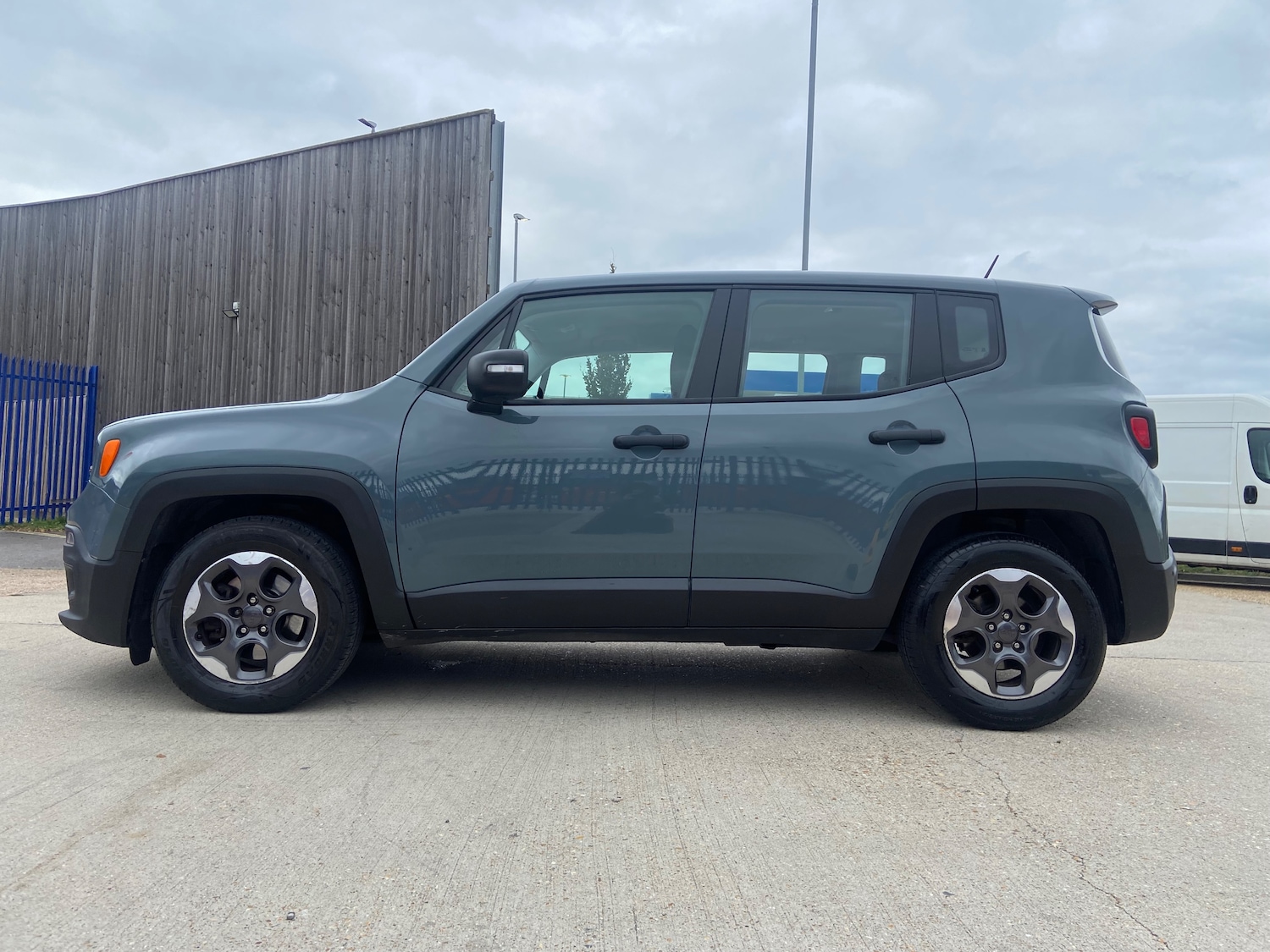 Used Jeep Renegade 2017 for sale - 76402615: Photo 17