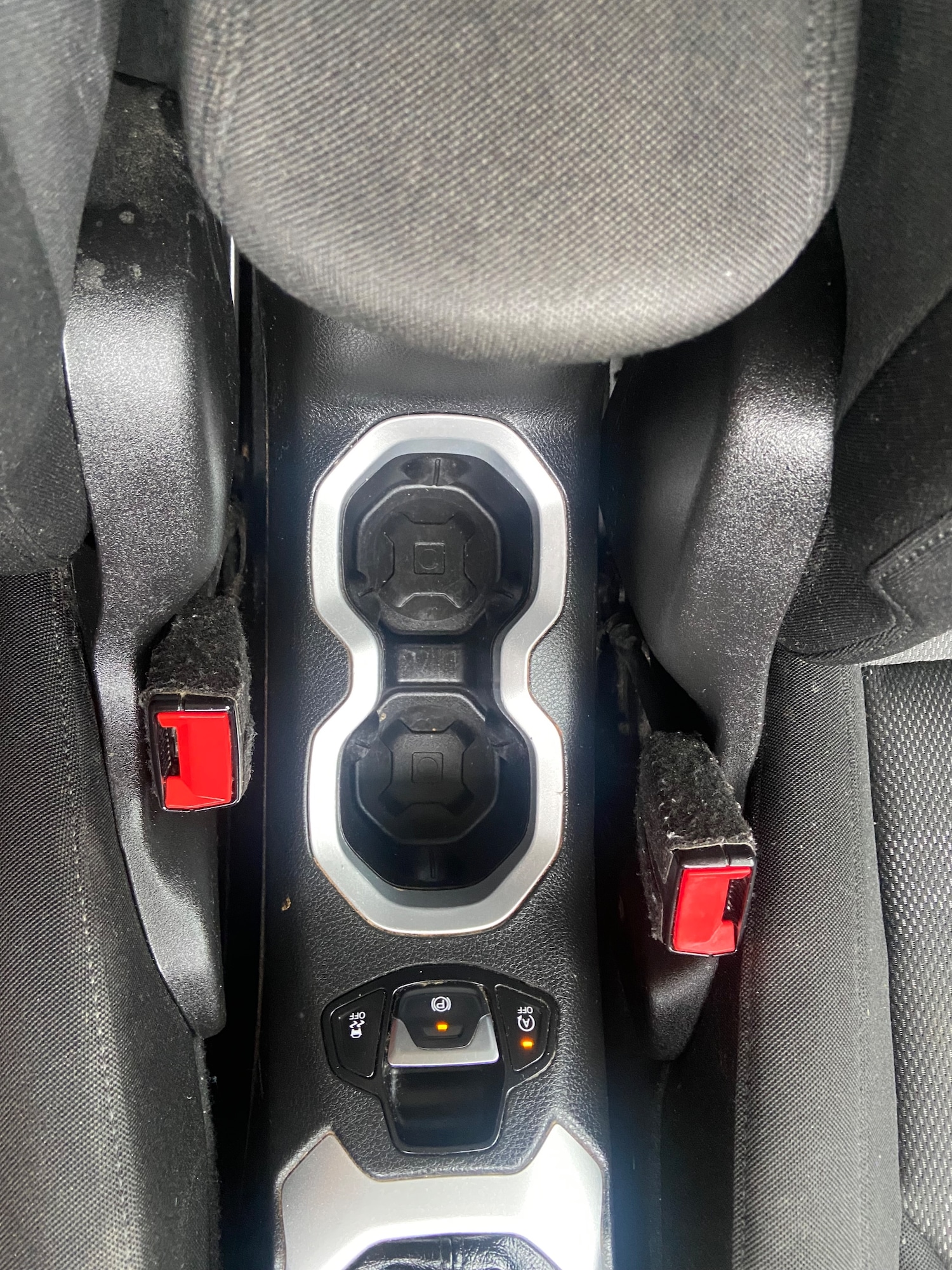 Used Jeep Renegade 2017 for sale - 76402615: Photo 2