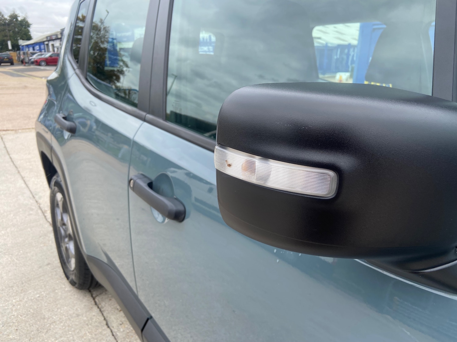 Used Jeep Renegade 2017 for sale - 76402615: Photo 5