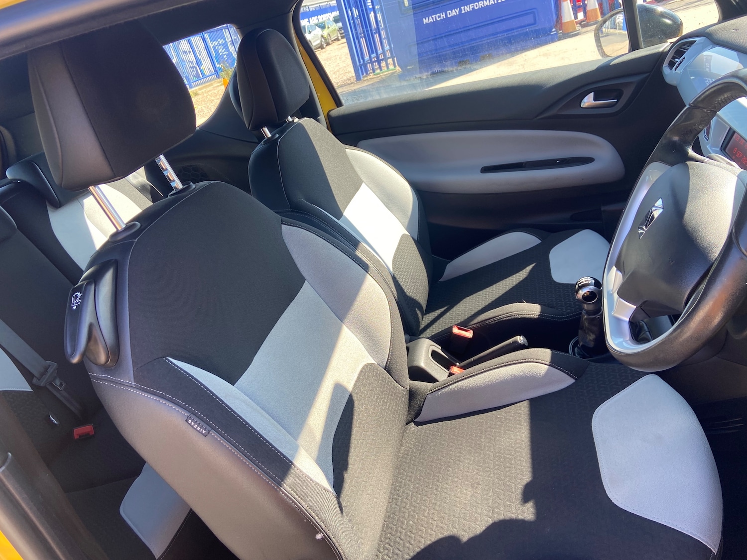 Used Citroen DS3 2015 for sale - 76402591: Photo 11