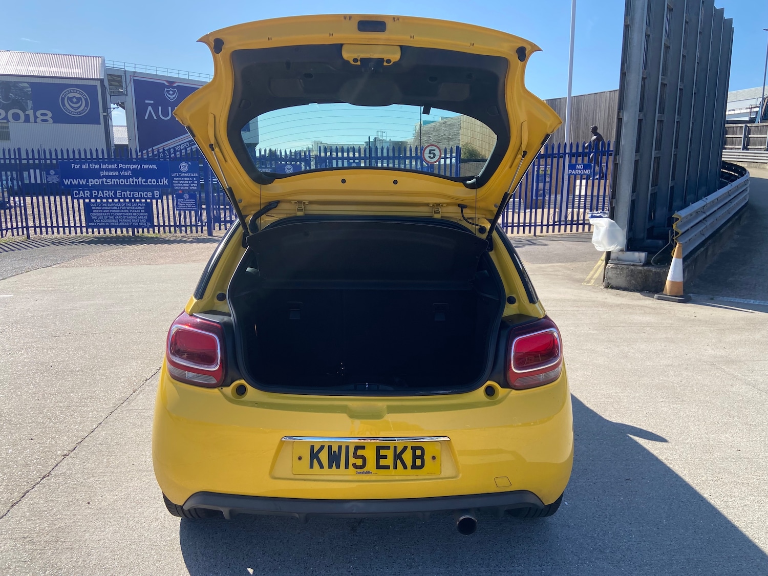 Used Citroen DS3 2015 for sale - 76402591: Photo 8