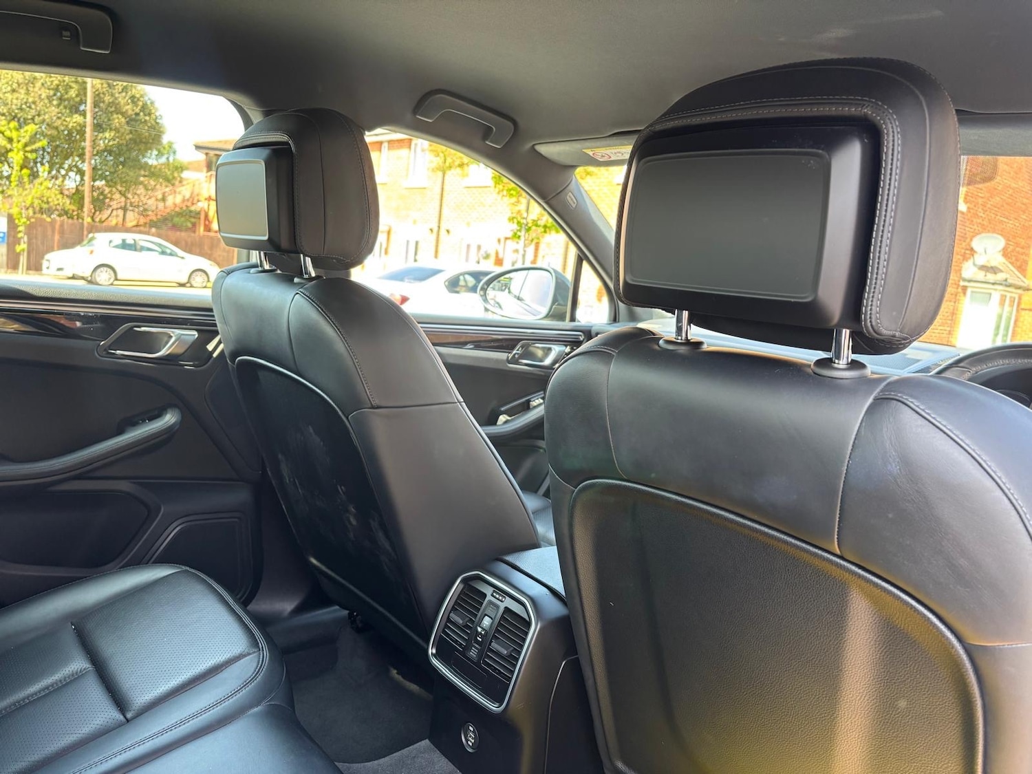 Used Porsche Macan 2019 for sale - 76402618: Photo 14