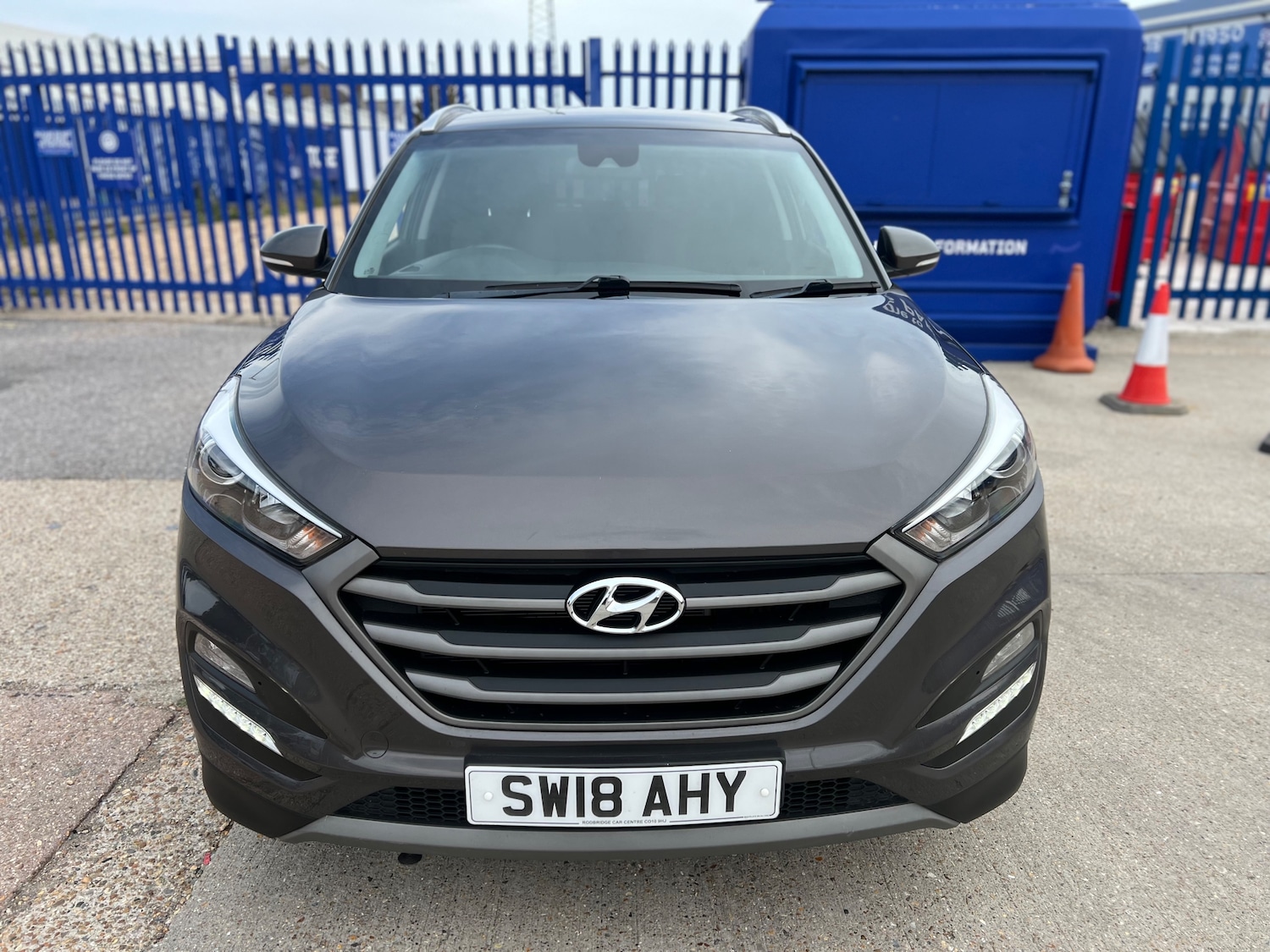Used Hyundai TUCSON 2018 for sale - 76402610: Photo 2