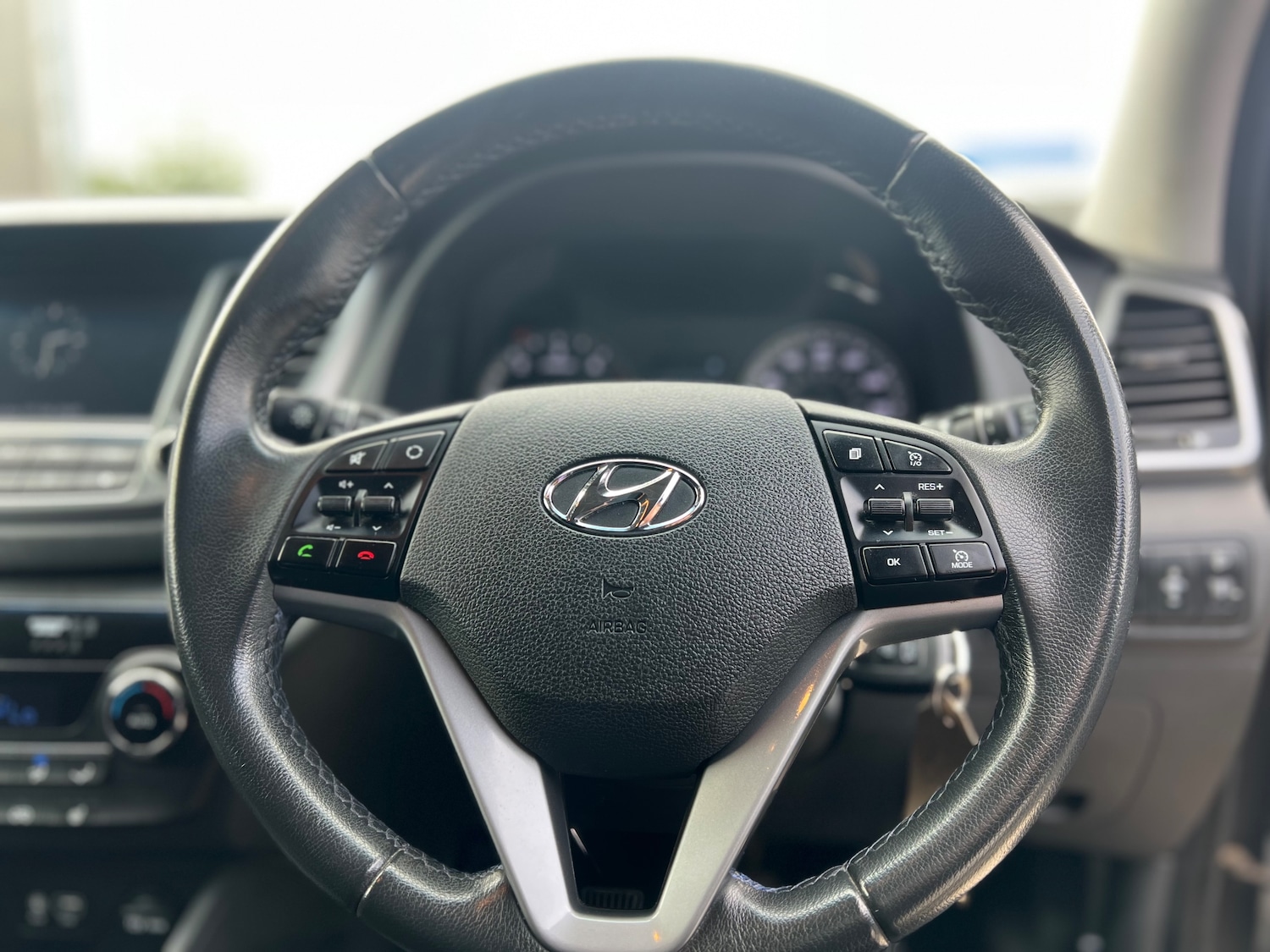 Used Hyundai TUCSON 2018 for sale - 76402610: Photo 8