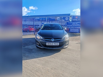 Used Vauxhall Astra 2013 for sale - 76402548: Photo